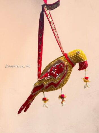 Bandhani Parrot