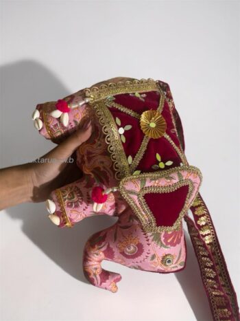 Gulabi Hathi