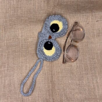 Owl specs holder