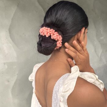 peach scrunchie